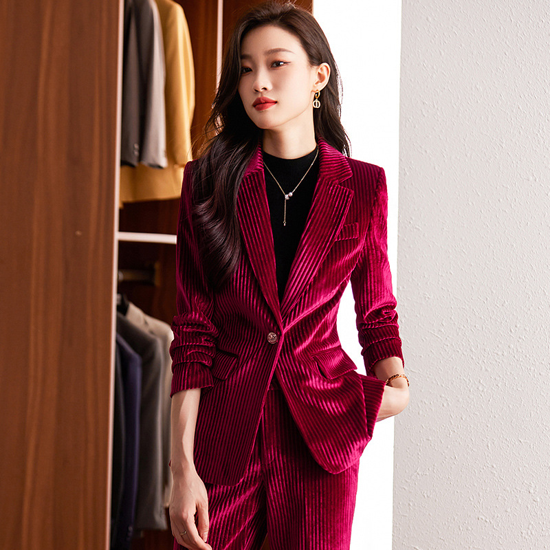 High End Women'S Formal Wear - Damska aksamitna marynarka na jesień i