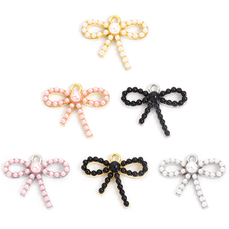 Pearl Necklace Set - 100 sztuk/partia Zawieszka Kokardka Imitacja Perły
