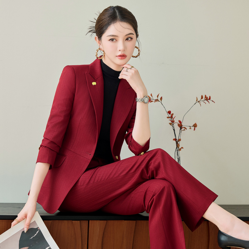 Women Formal Wear Outfits - Czerwony garnitur damski, wysokiej jakości strój