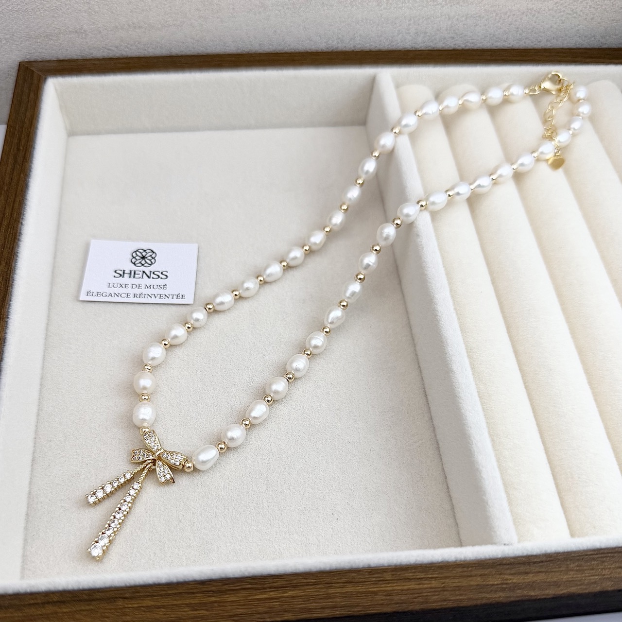 Zestaw biżuterii: naszyjnik, b – Pearl Necklace Set recenzja i cena